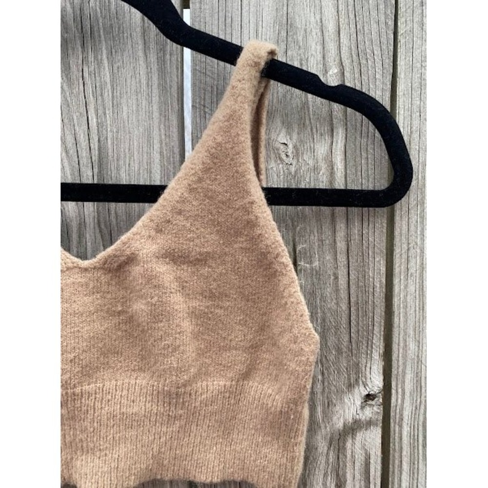 SHEIN Women Tan Knit V-Neck Bralette Crop Top Small Camel Fuzzy Ribbed Hem - Picture 3 of 3